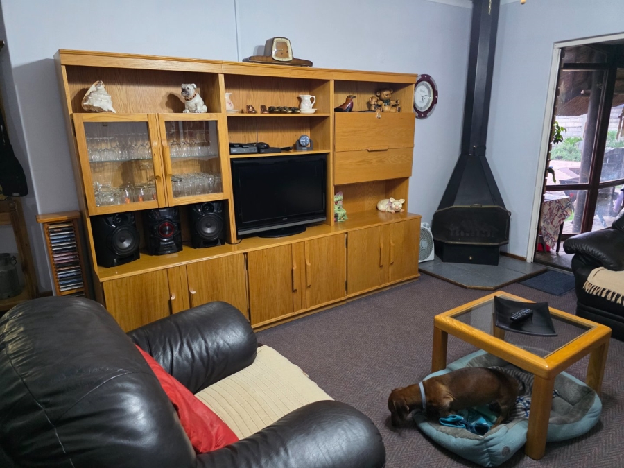 4 Bedroom Property for Sale in Heuwelsig Free State